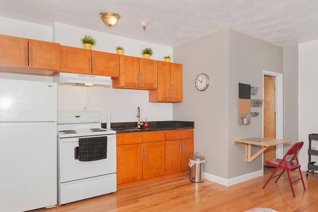 Downtown Studio Apt, Perfect For Medical Workers Boston Eksteriør billede